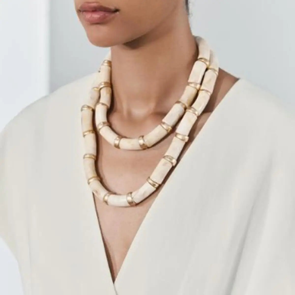 Bohemian Beige Bamboo Bead Necklace for Women Simple and High-end Handmade Exaggerated Layered Necklace Jewelry
